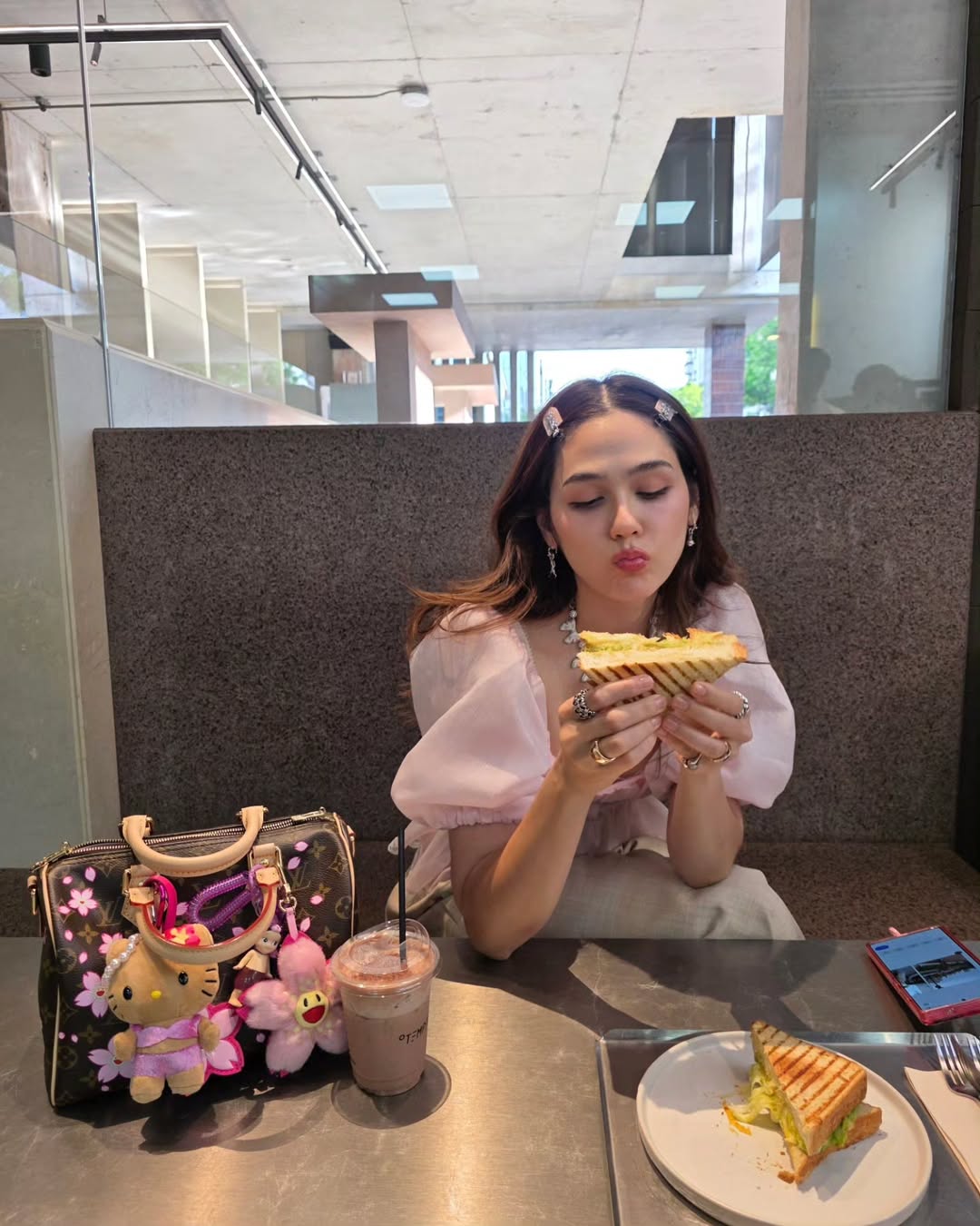 ชมพู่ - อารยา เอ ฮาร์เก็ต