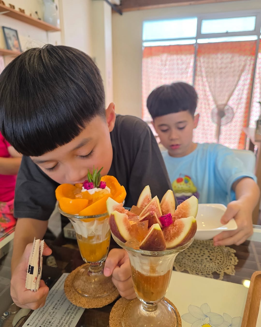 ชมพู่ - อารยา เอ ฮาร์เก็ต