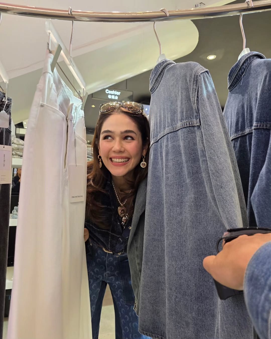 ชมพู่ - อารยา เอ ฮาร์เก็ต