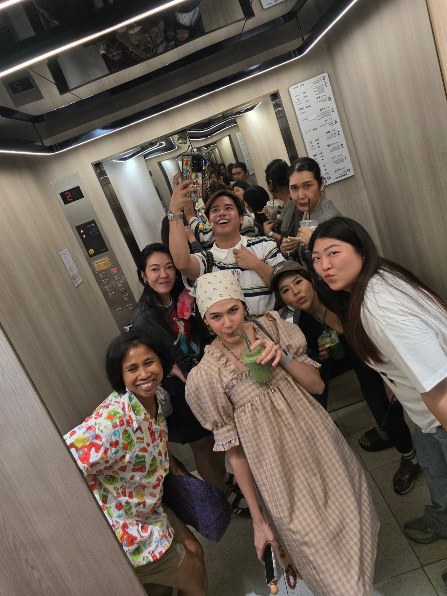 ชมพู่ - อารยา เอ ฮาร์เก็ต