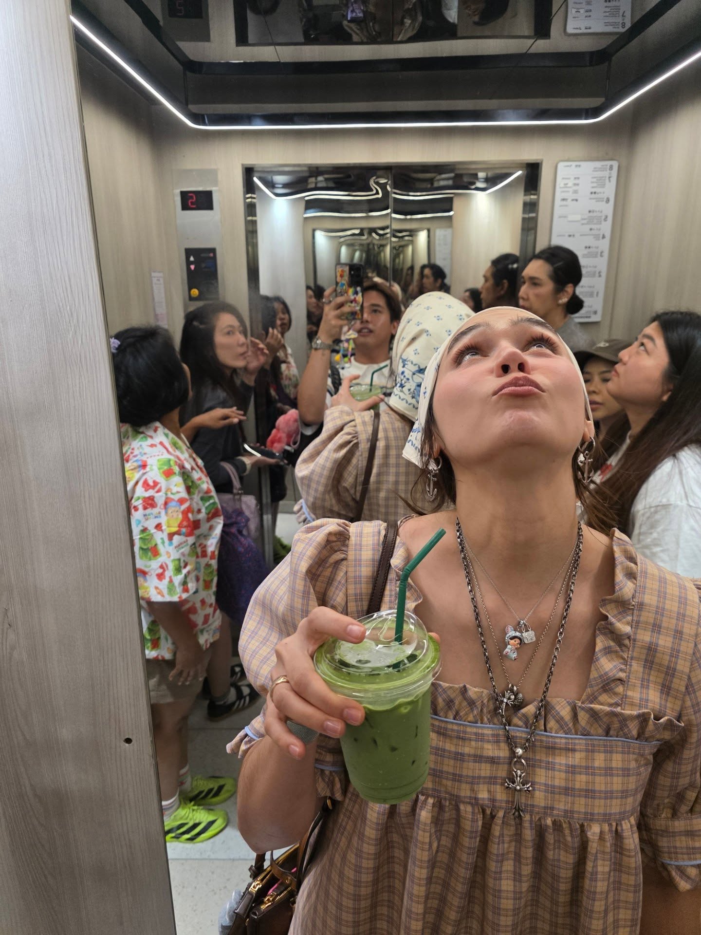 ชมพู่ - อารยา เอ ฮาร์เก็ต