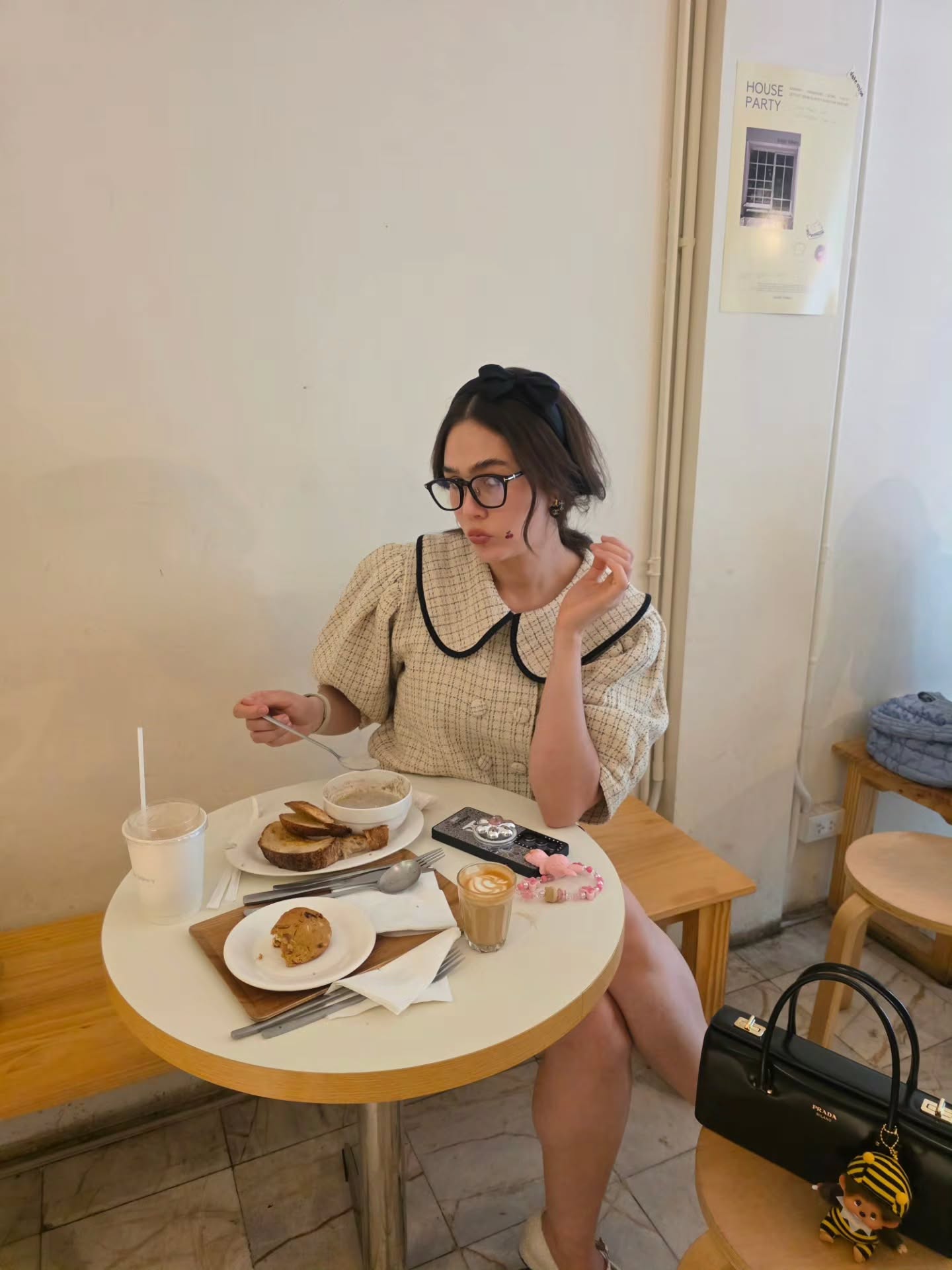 ชมพู่ - อารยา เอ ฮาร์เก็ต