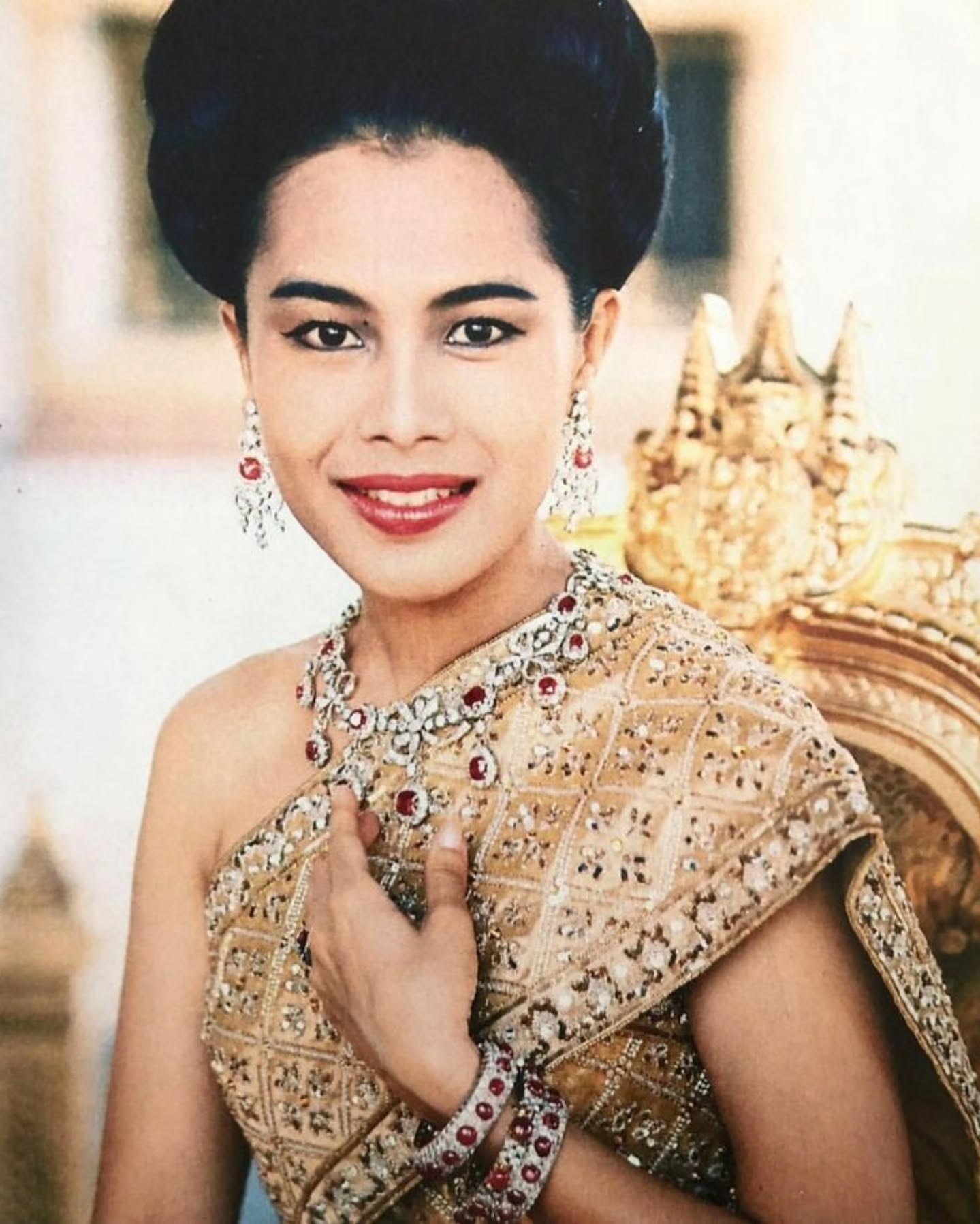 ชมพู่ - อารยา เอ ฮาร์เก็ต