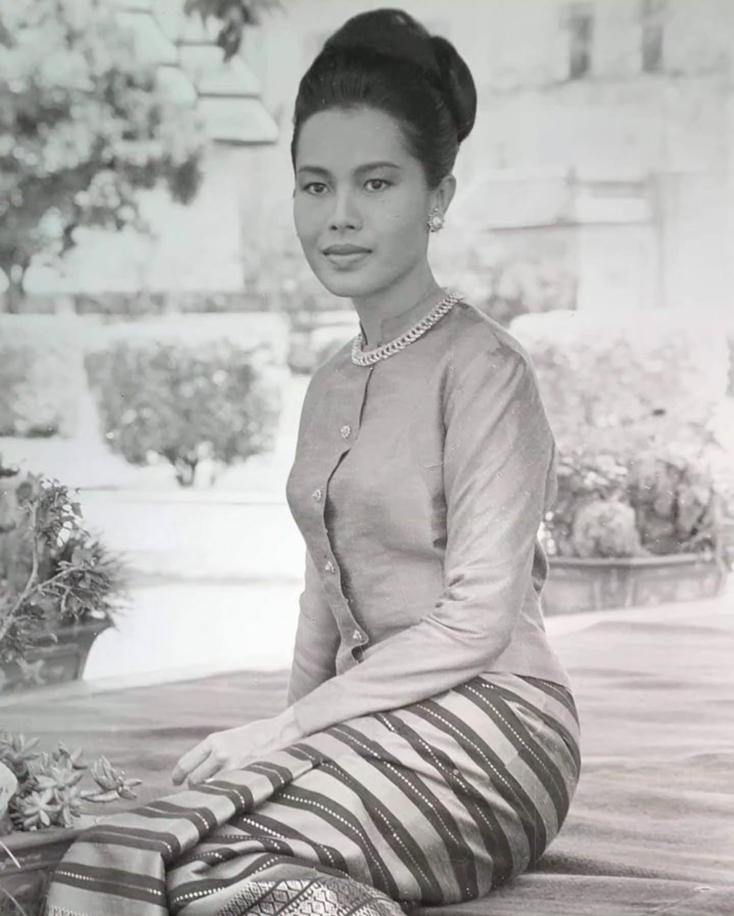 ชมพู่ - อารยา เอ ฮาร์เก็ต