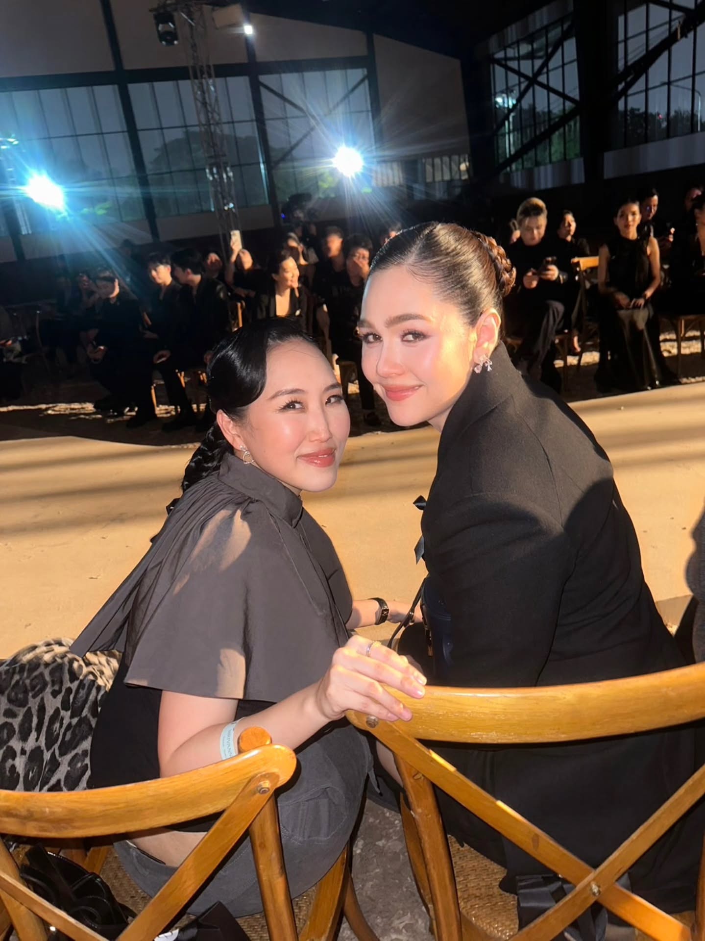 ชมพู่ - อารยา เอ ฮาร์เก็ต