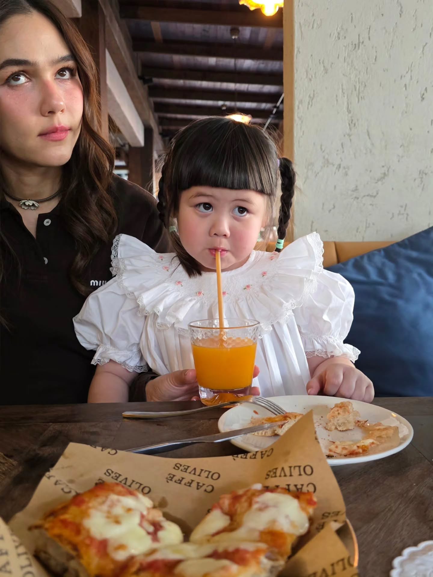 ชมพู่ - อารยา เอ ฮาร์เก็ต