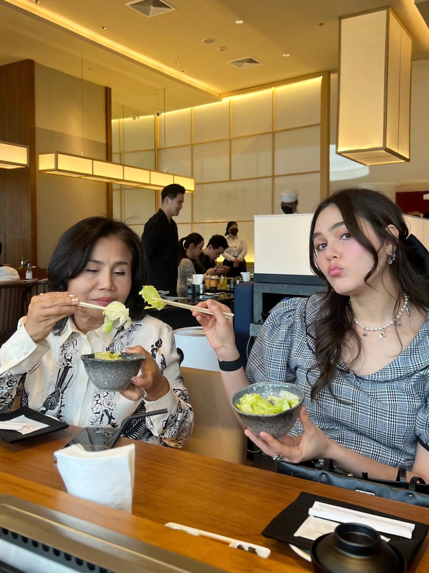 ชมพู่ - อารยา เอ ฮาร์เก็ต