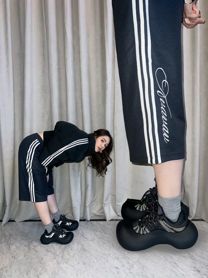 ชมพู่ - อารยา เอ ฮาร์เก็ต