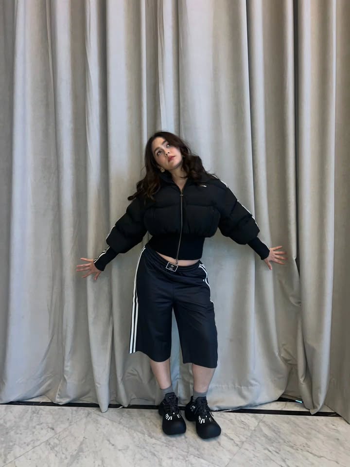 ชมพู่ - อารยา เอ ฮาร์เก็ต