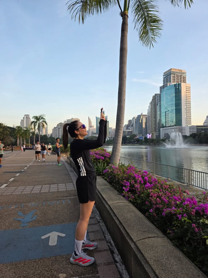 ชมพู่ - อารยา เอ ฮาร์เก็ต