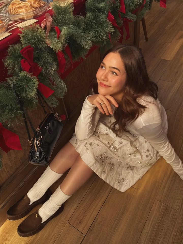 ชมพู่ - อารยา เอ ฮาร์เก็ต