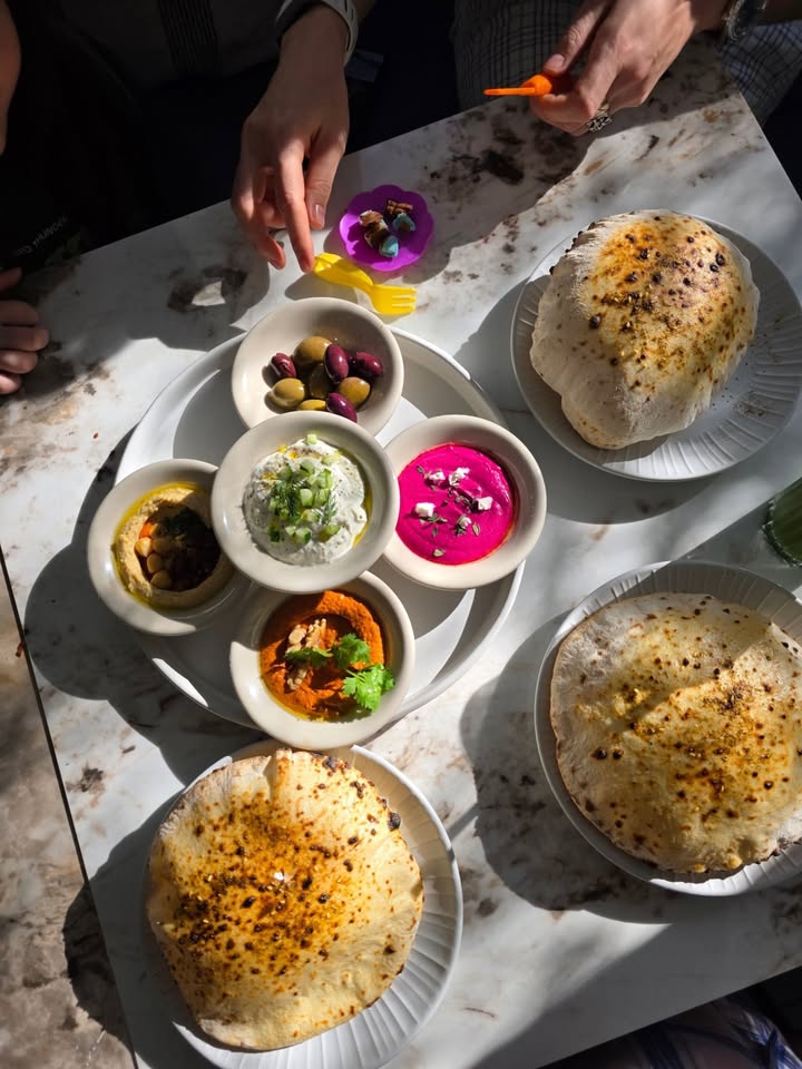 ชมพู่ - อารยา เอ ฮาร์เก็ต