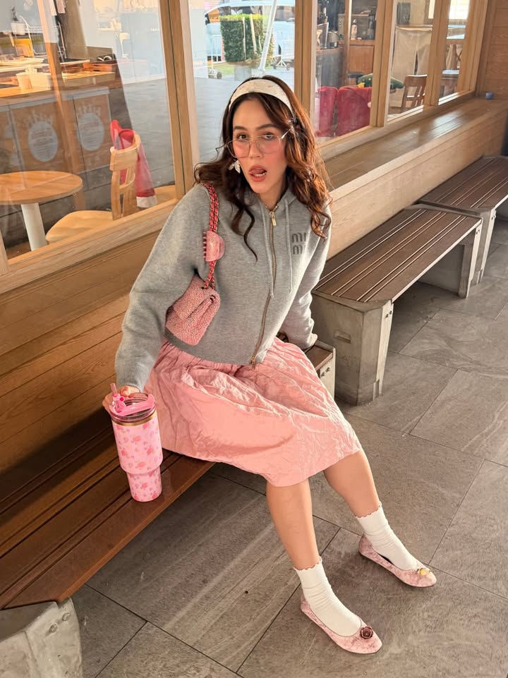 ชมพู่ - อารยา เอ ฮาร์เก็ต