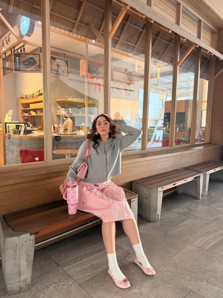 ชมพู่ - อารยา เอ ฮาร์เก็ต