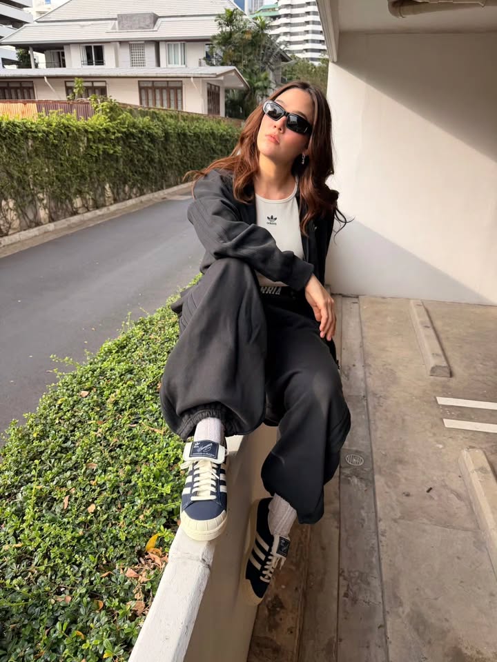 ชมพู่ - อารยา เอ ฮาร์เก็ต