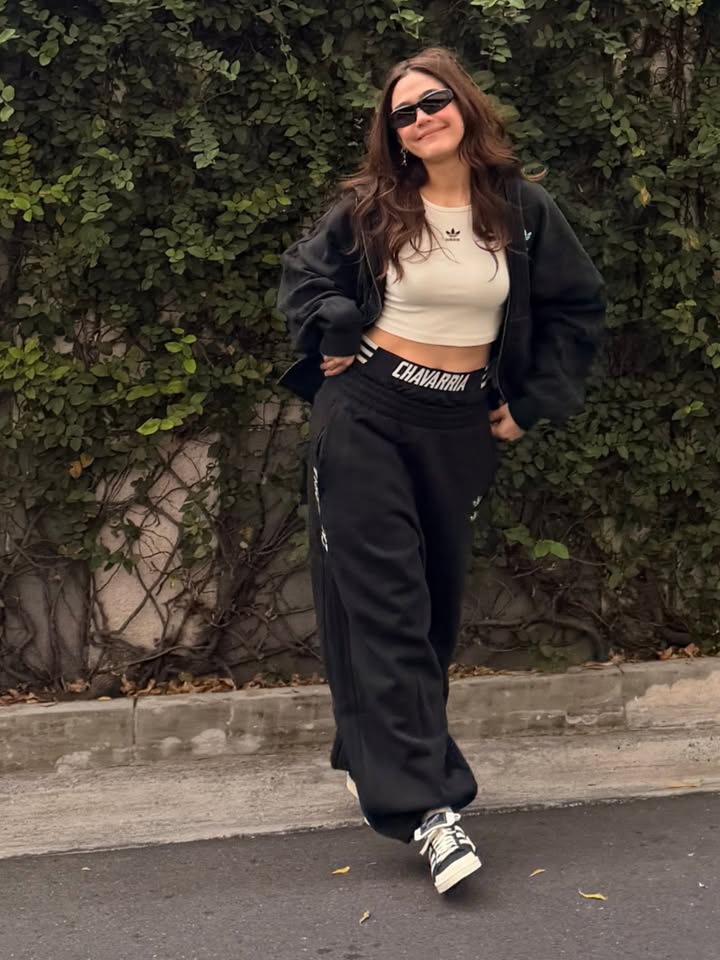 ชมพู่ - อารยา เอ ฮาร์เก็ต