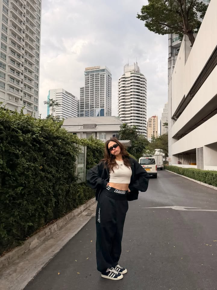 ชมพู่ - อารยา เอ ฮาร์เก็ต