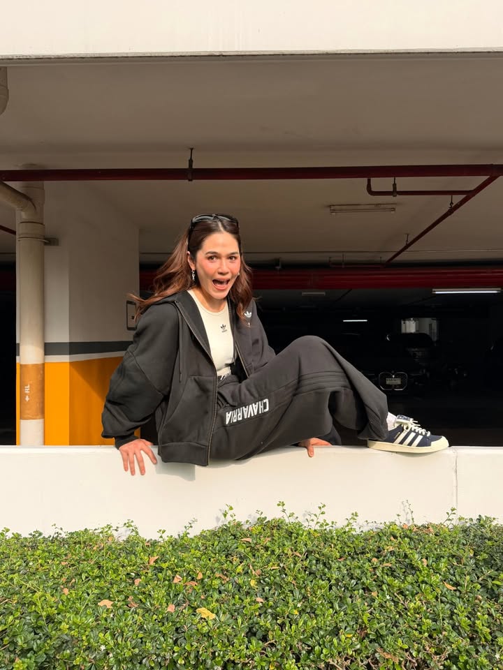 ชมพู่ - อารยา เอ ฮาร์เก็ต