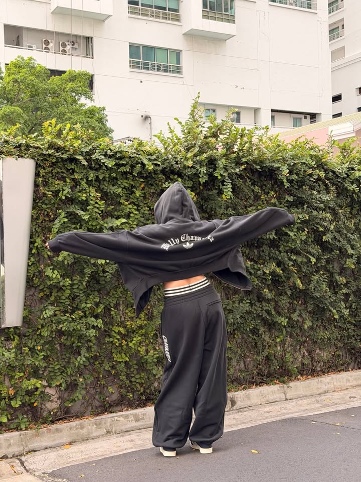 ชมพู่ - อารยา เอ ฮาร์เก็ต