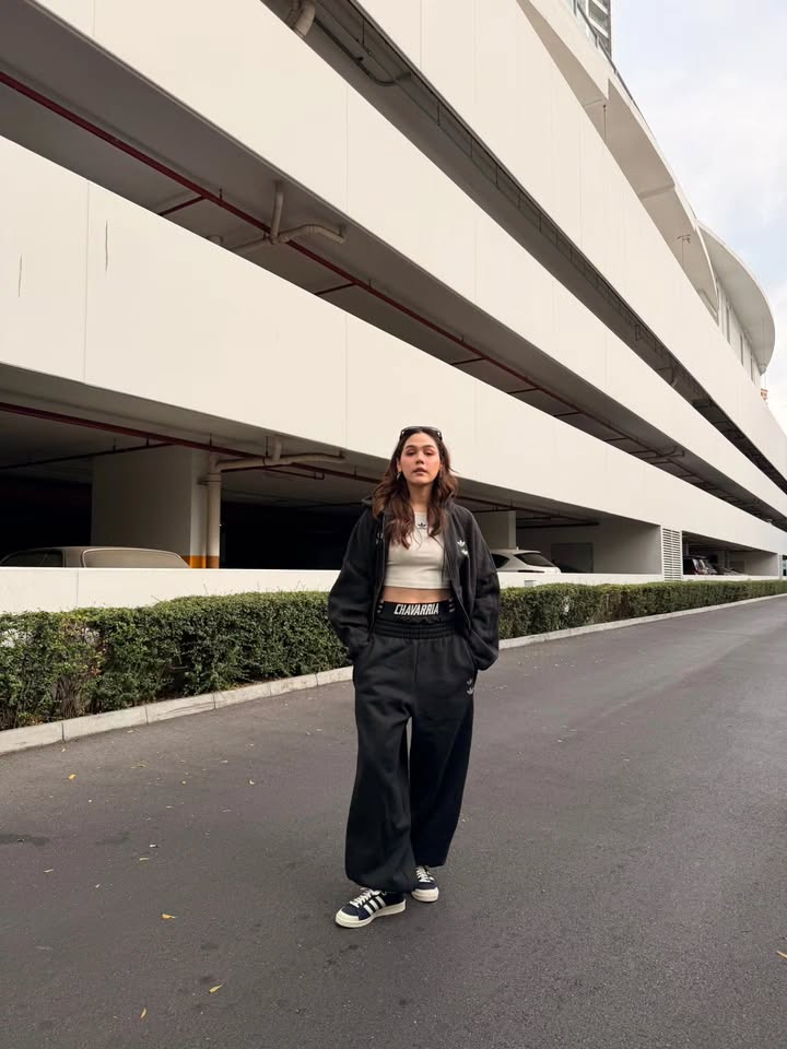 ชมพู่ - อารยา เอ ฮาร์เก็ต