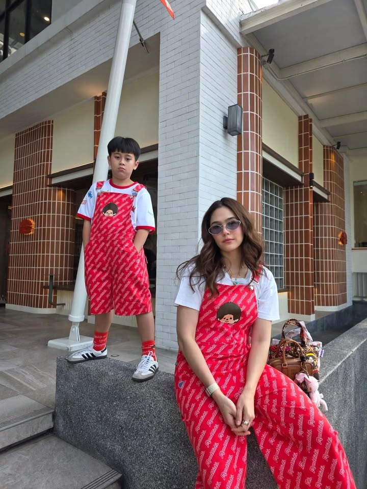 ชมพู่ - อารยา เอ ฮาร์เก็ต