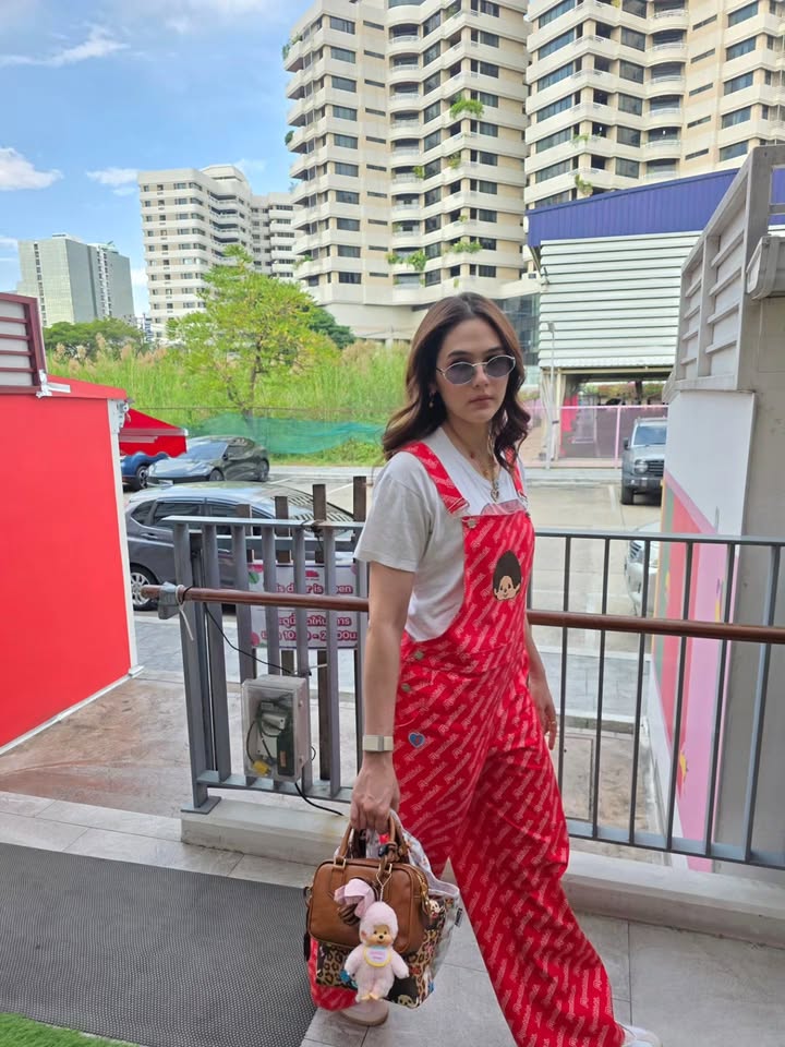 ชมพู่ - อารยา เอ ฮาร์เก็ต