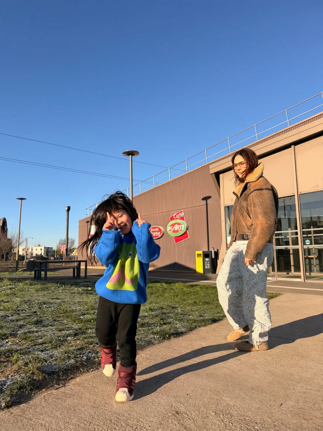 ชมพู่ - อารยา เอ ฮาร์เก็ต