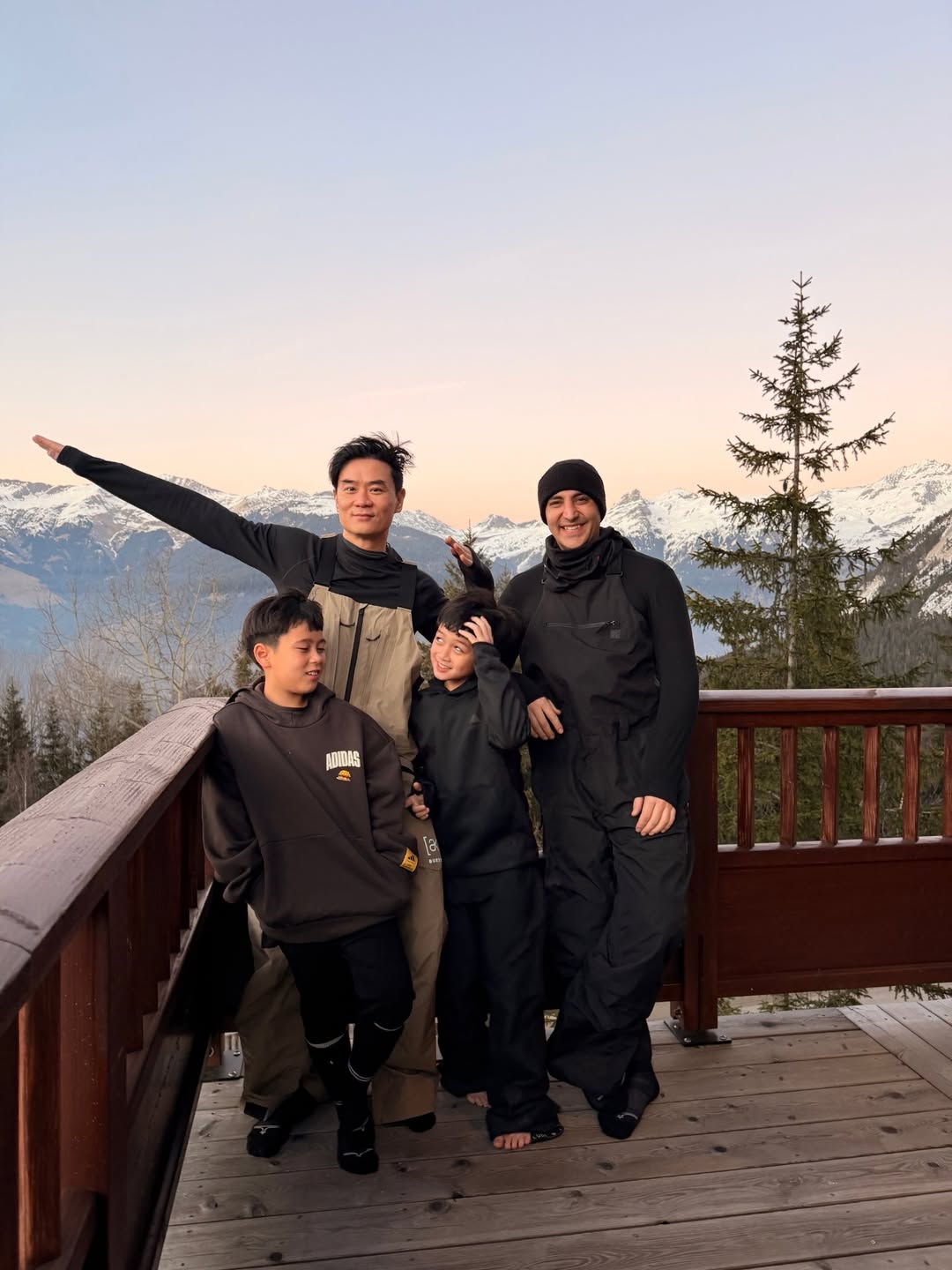 ชมพู่ - อารยา เอ ฮาร์เก็ต