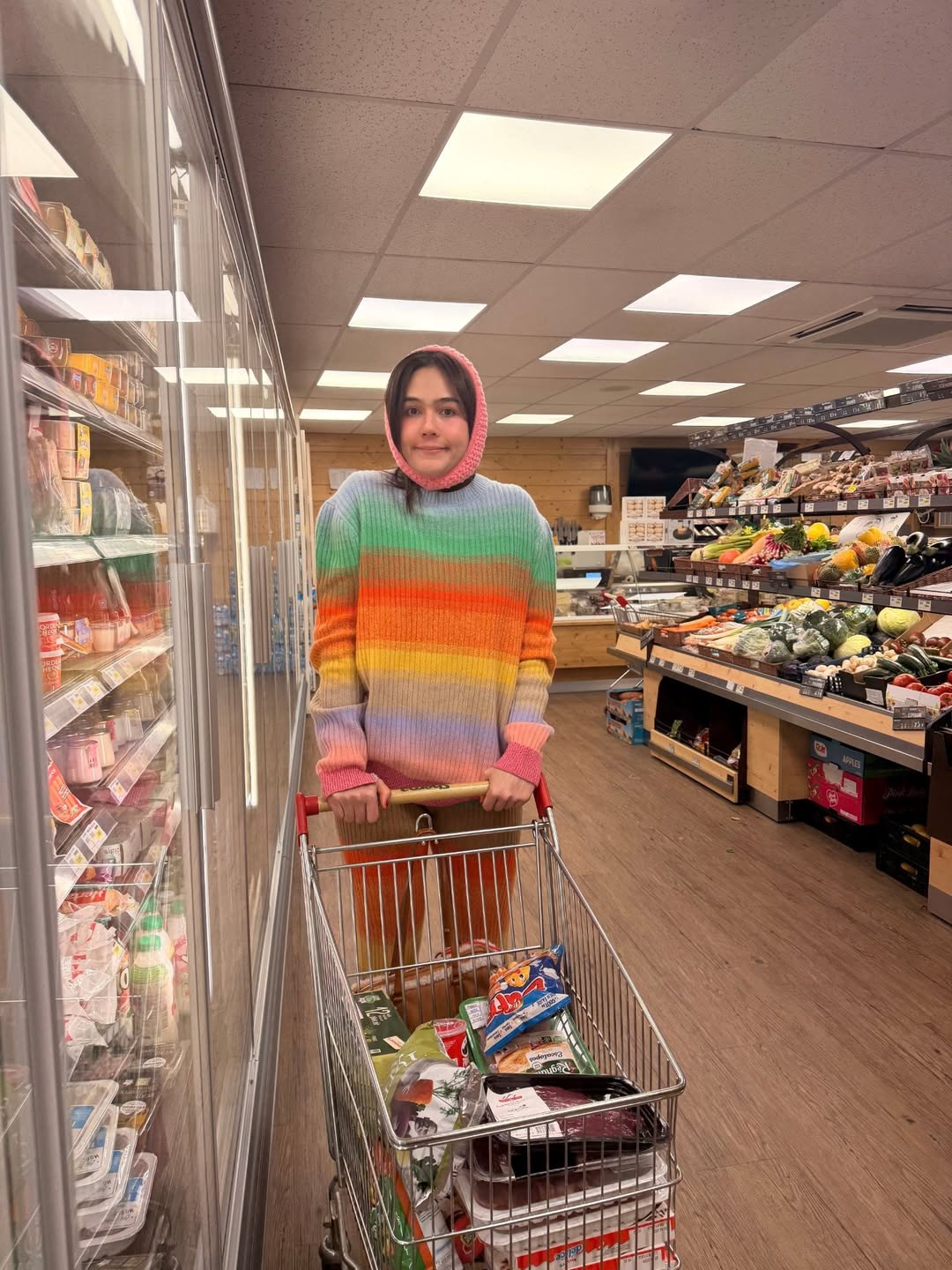 ชมพู่ - อารยา เอ ฮาร์เก็ต