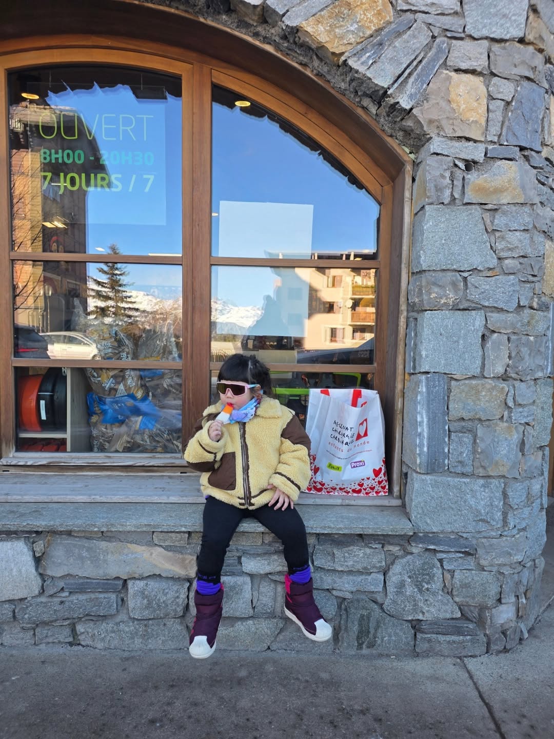 ชมพู่ - อารยา เอ ฮาร์เก็ต