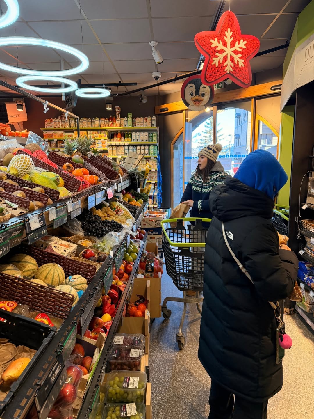 ชมพู่ - อารยา เอ ฮาร์เก็ต