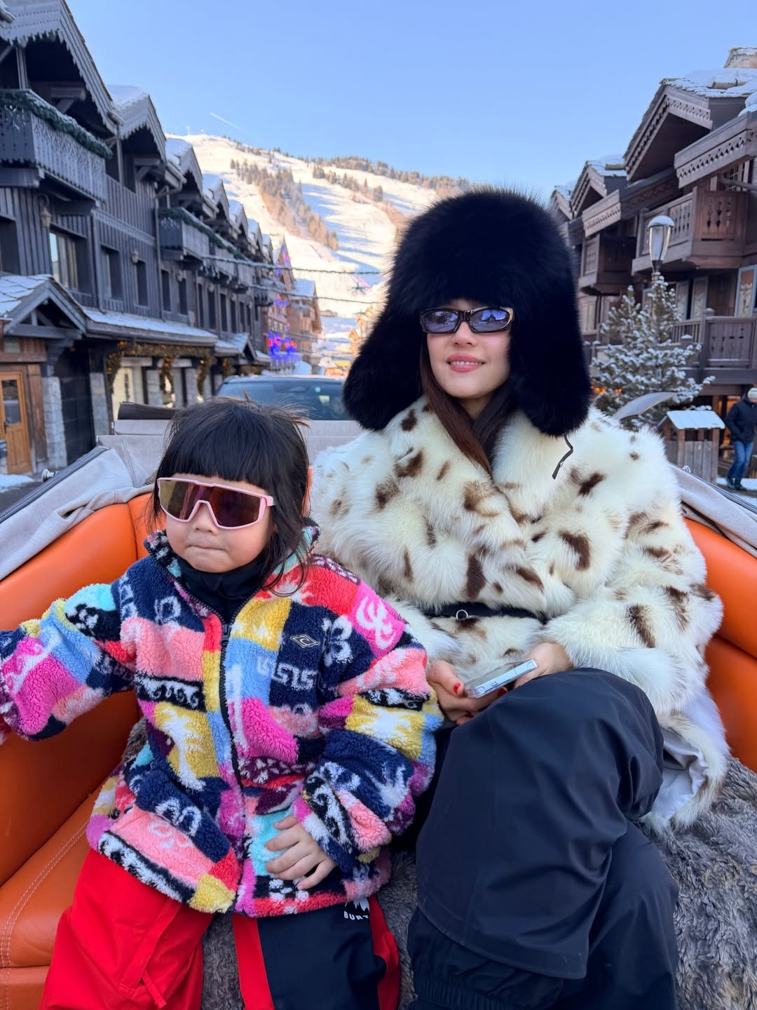 ชมพู่ - อารยา เอ ฮาร์เก็ต