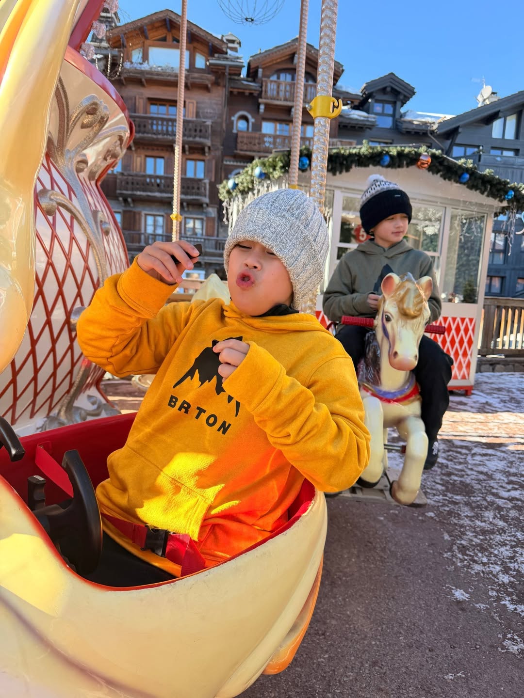 ชมพู่ - อารยา เอ ฮาร์เก็ต