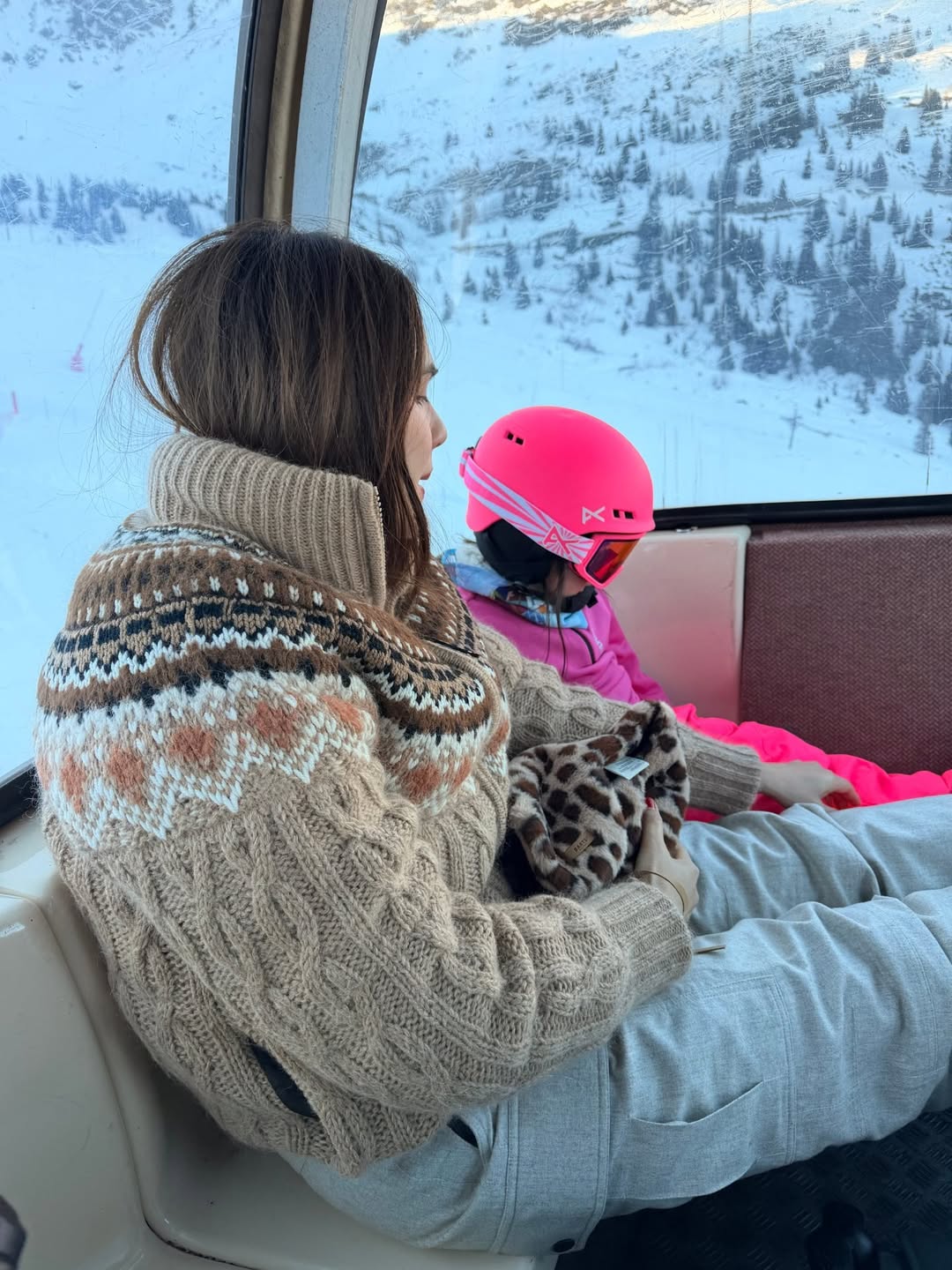 ชมพู่ - อารยา เอ ฮาร์เก็ต