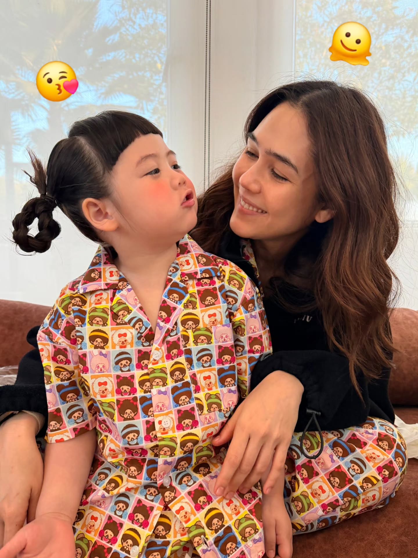 ชมพู่ - อารยา เอ ฮาร์เก็ต