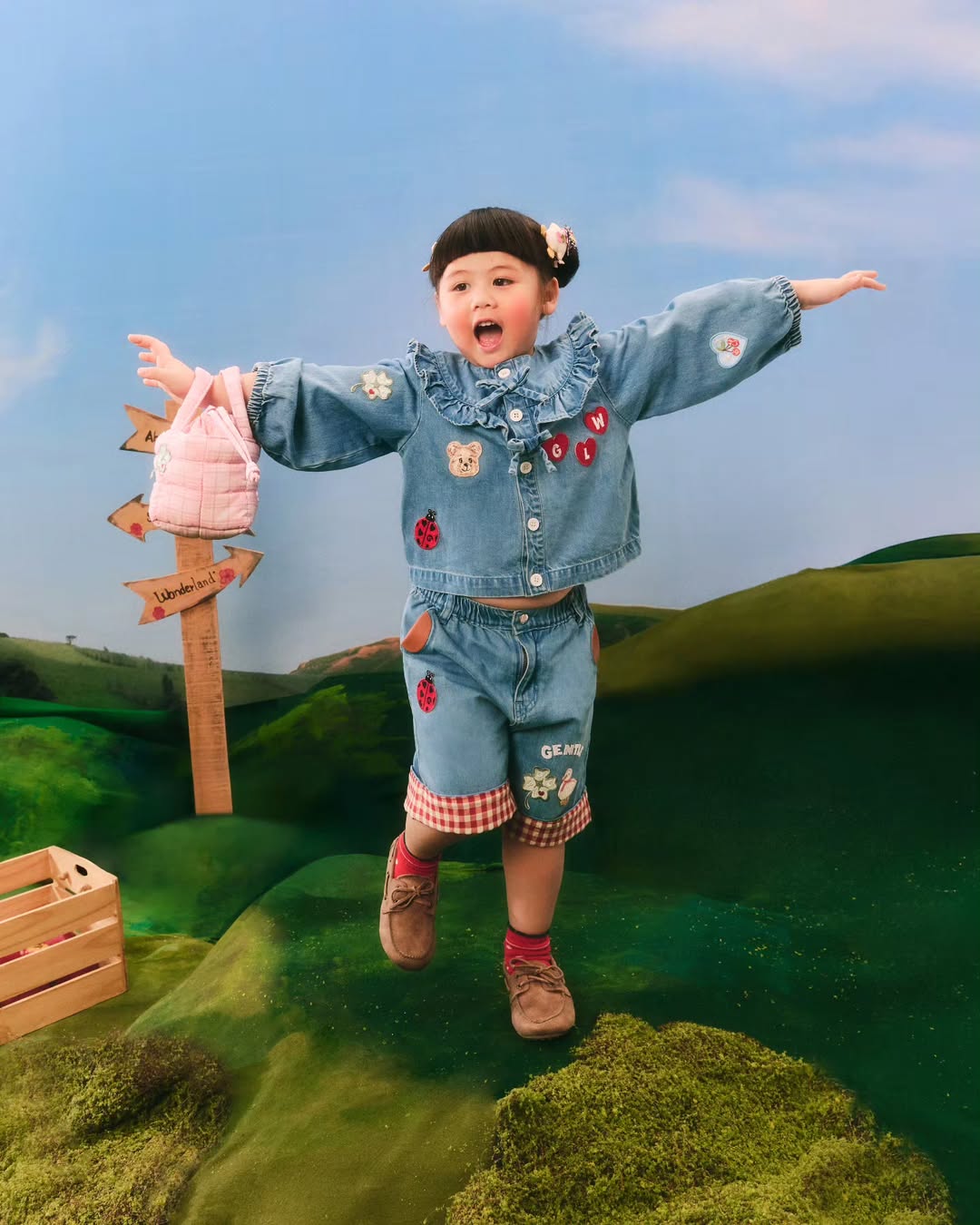 ชมพู่ - อารยา เอ ฮาร์เก็ต