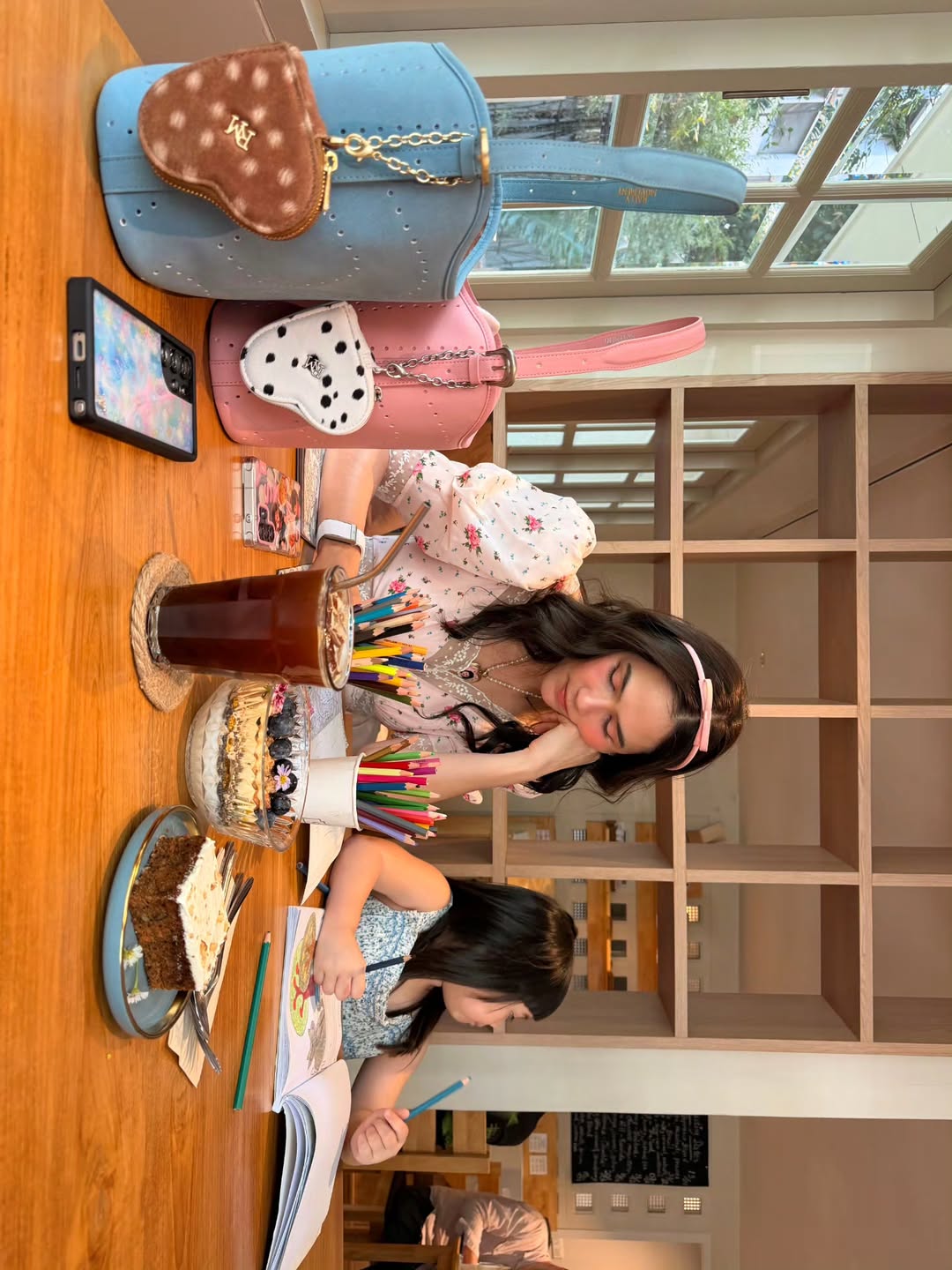 ชมพู่ - อารยา เอ ฮาร์เก็ต