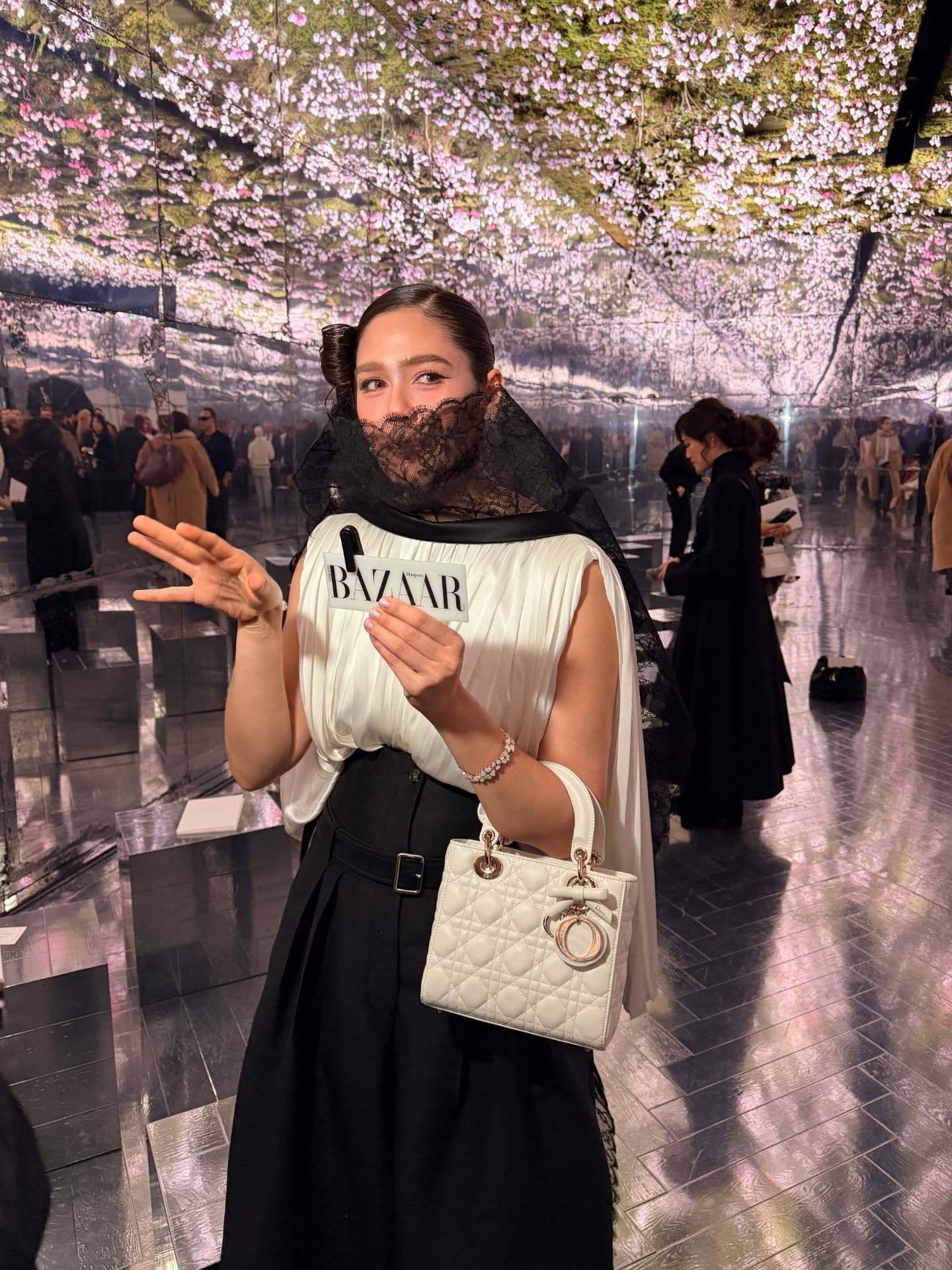 ชมพู่ - อารยา เอ ฮาร์เก็ต