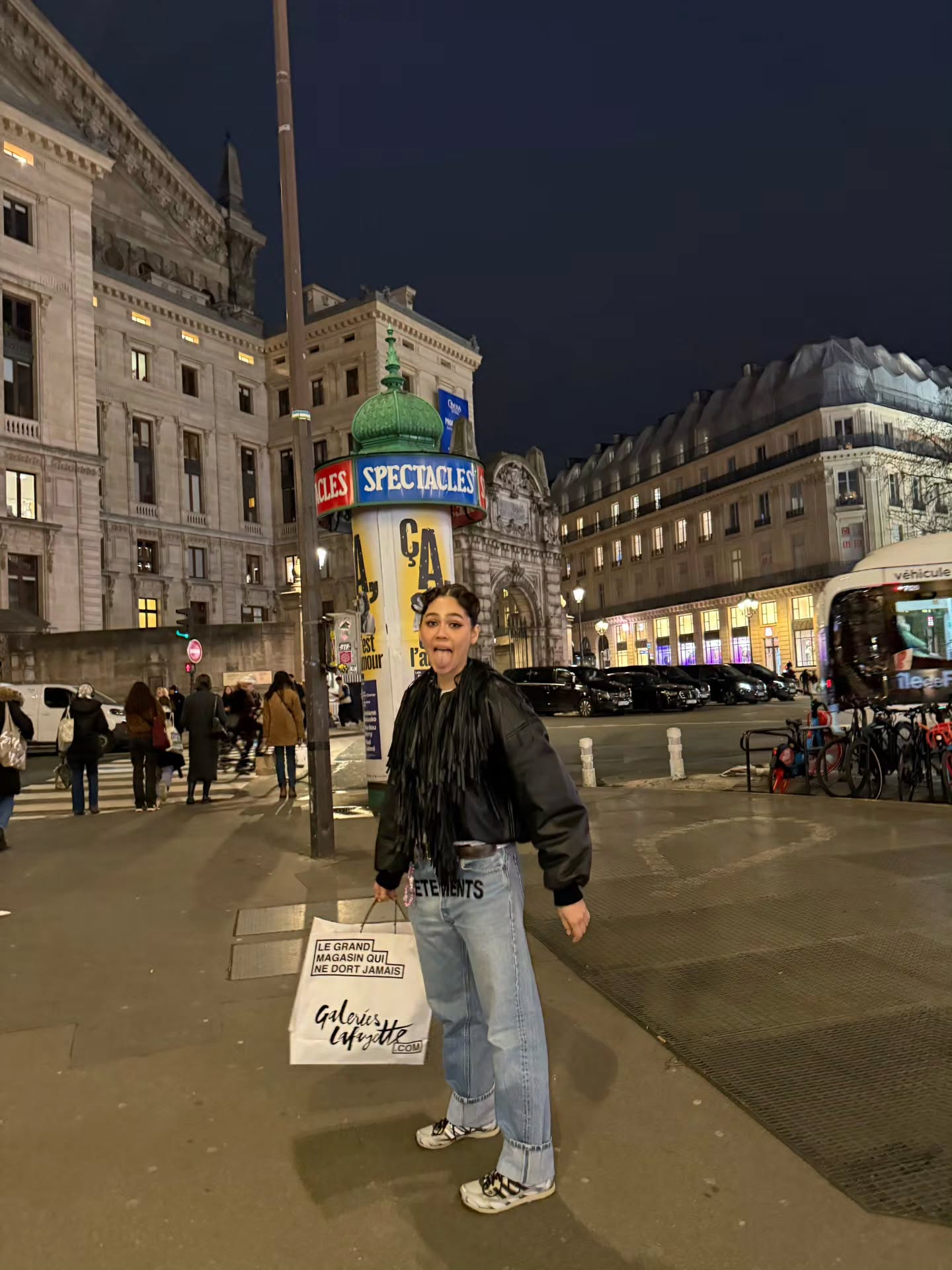 ชมพู่ - อารยา เอ ฮาร์เก็ต