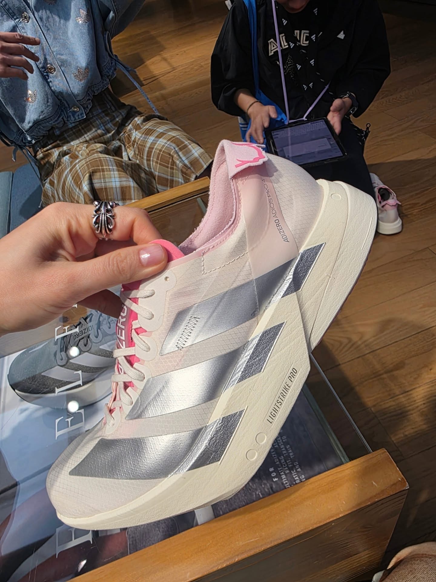 ชมพู่ - อารยา เอ ฮาร์เก็ต