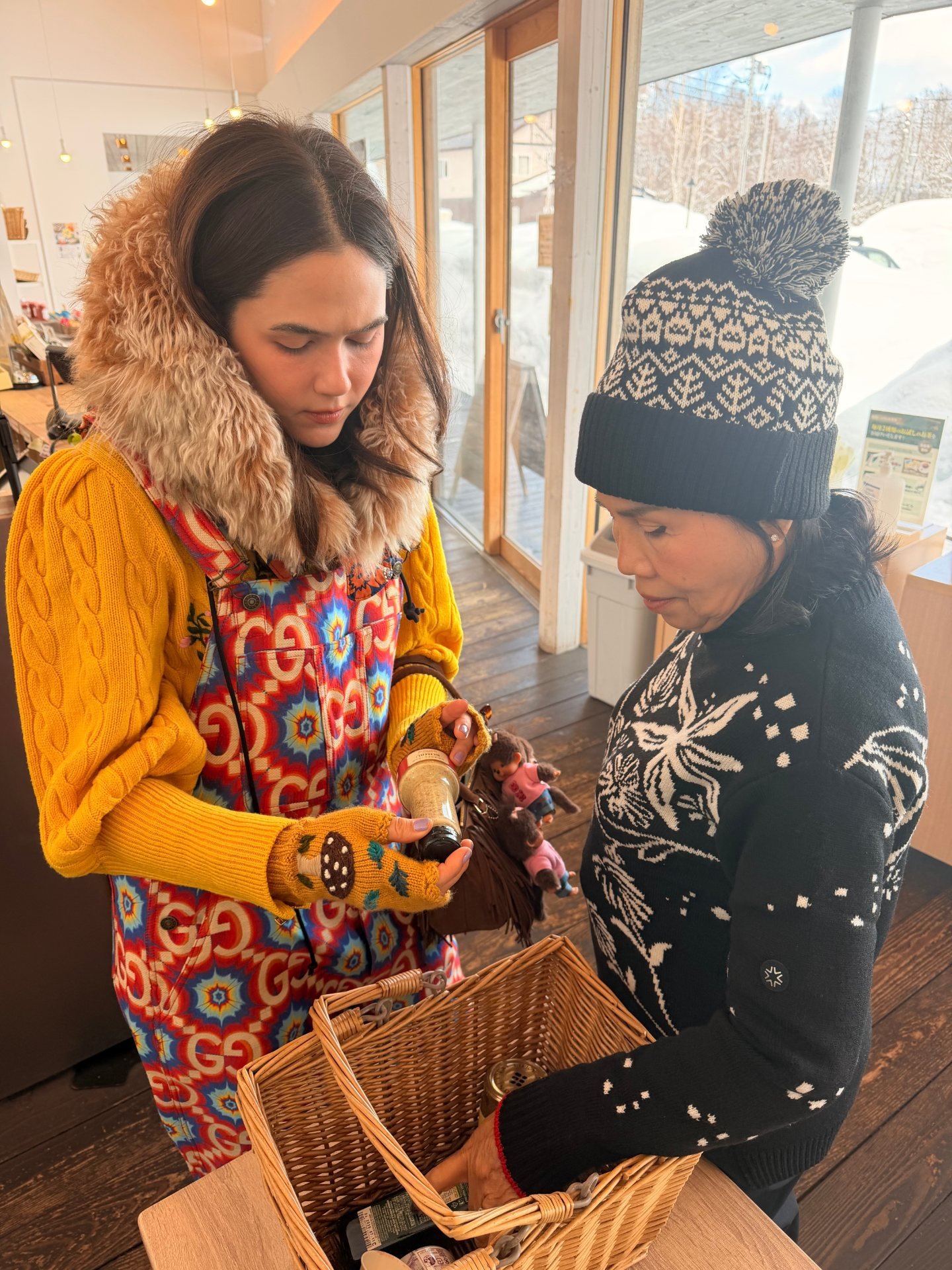 ชมพู่ - อารยา เอ ฮาร์เก็ต