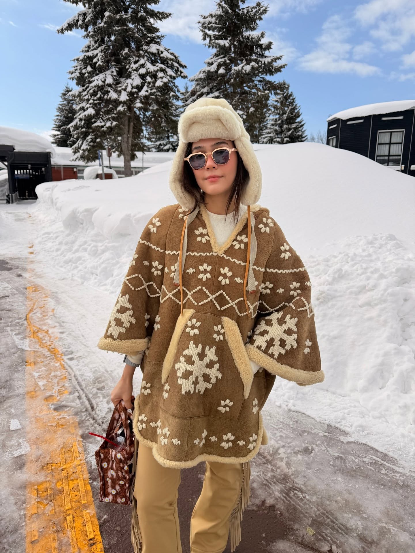 ชมพู่ - อารยา เอ ฮาร์เก็ต