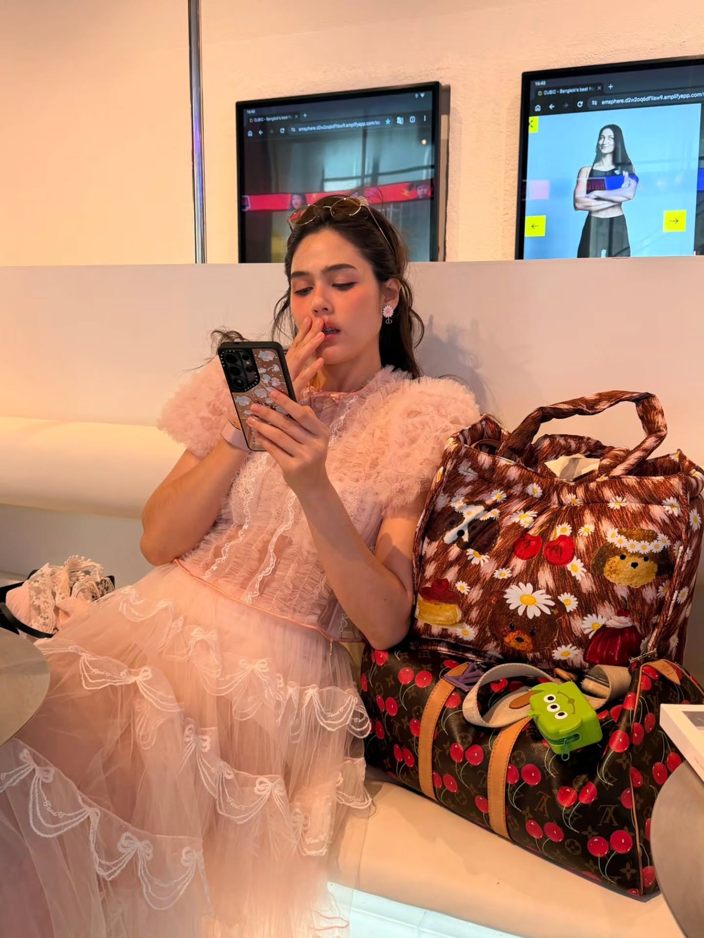 ชมพู่ - อารยา เอ ฮาร์เก็ต