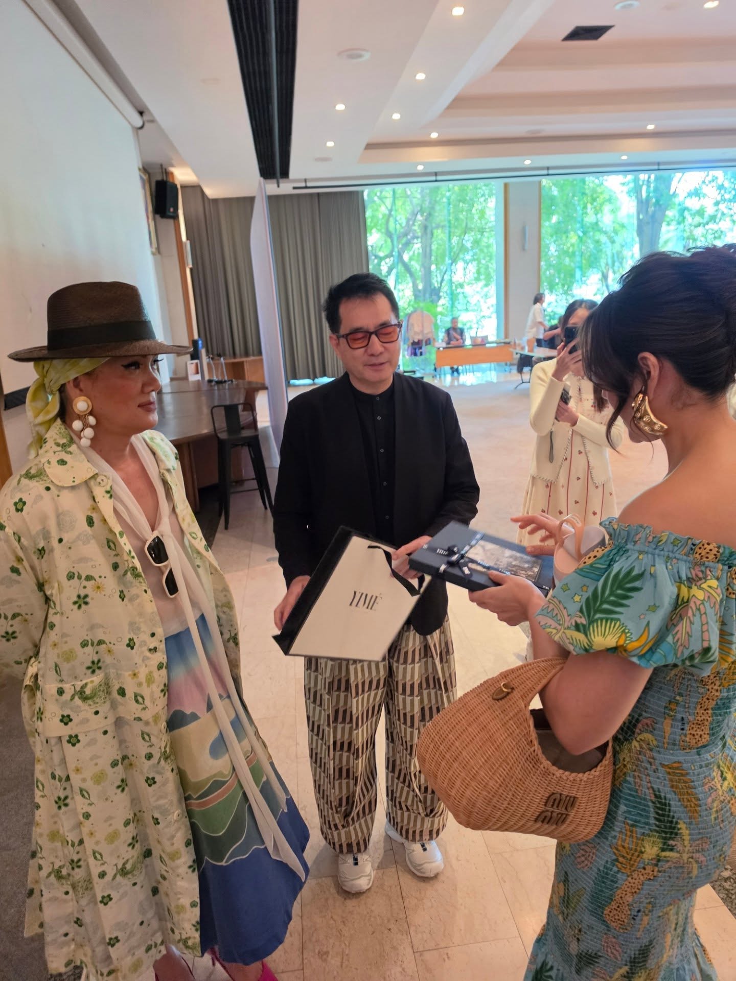 ชมพู่ - อารยา เอ ฮาร์เก็ต