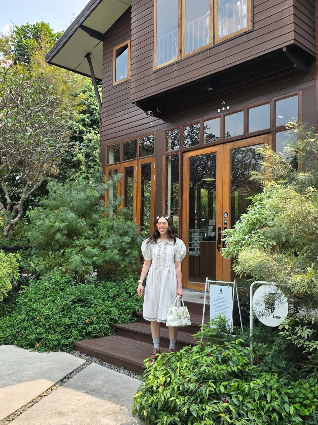 ชมพู่ - อารยา เอ ฮาร์เก็ต