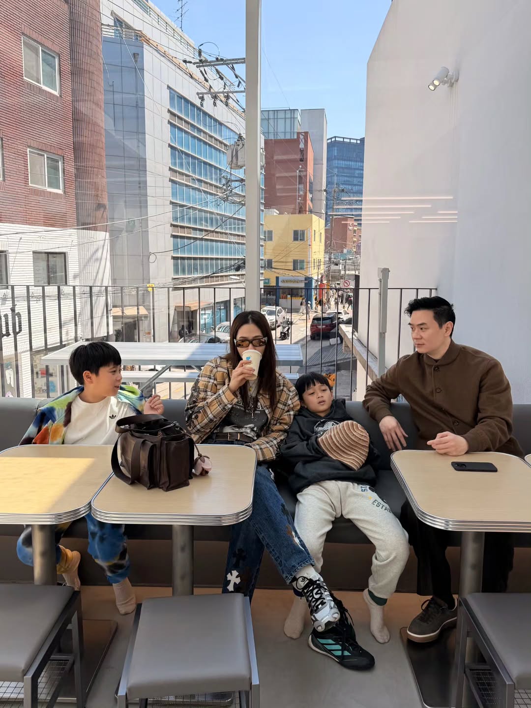 ชมพู่ - อารยา เอ ฮาร์เก็ต