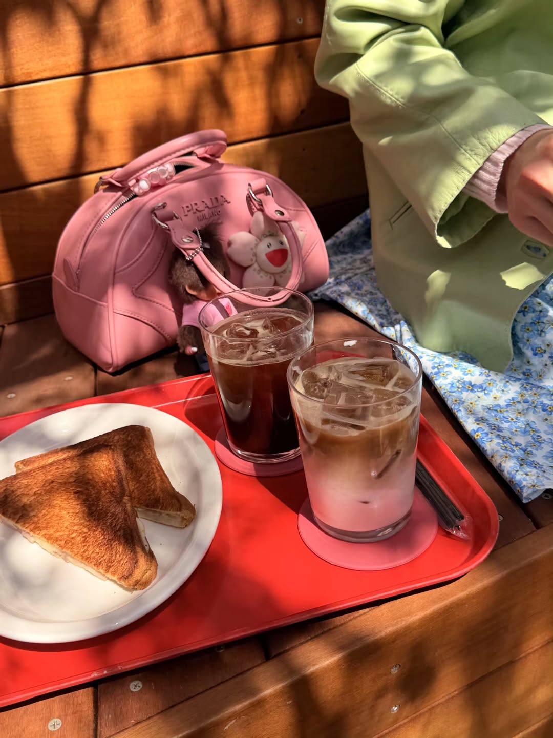 ชมพู่ - อารยา เอ ฮาร์เก็ต