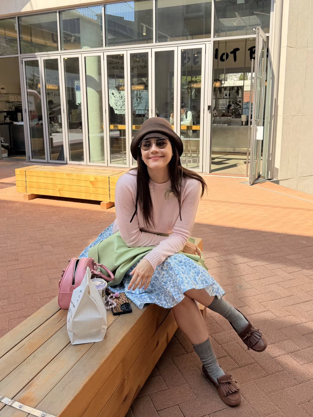 ชมพู่ - อารยา เอ ฮาร์เก็ต