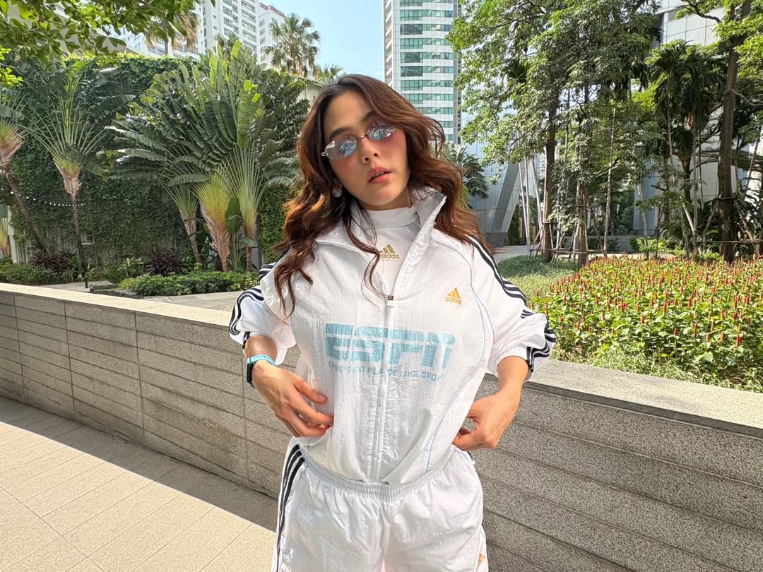 ชมพู่ - อารยา เอ ฮาร์เก็ต