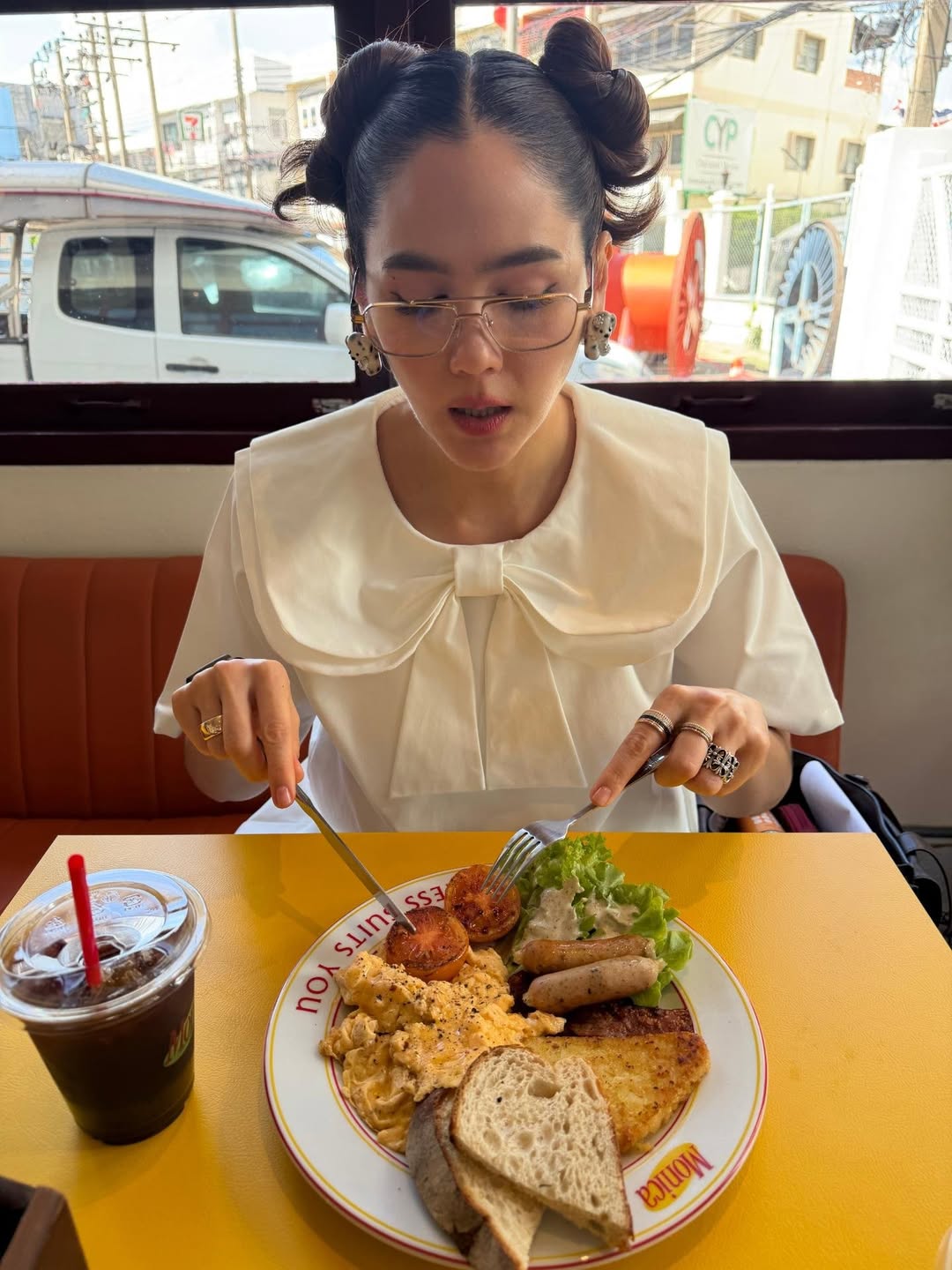 ชมพู่ - อารยา เอ ฮาร์เก็ต